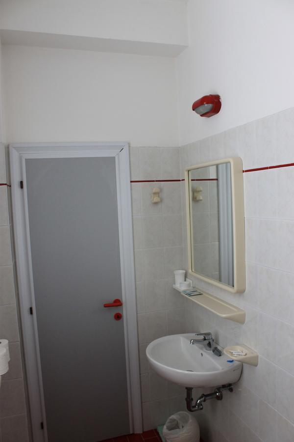 Hotel Susanna Rimini Rum bild